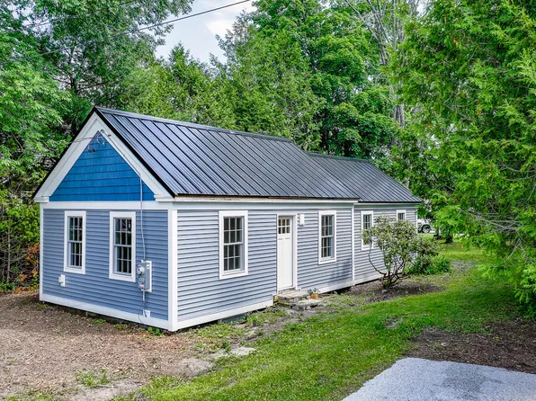 7 Pike Avenue, Searsport, ME 04974