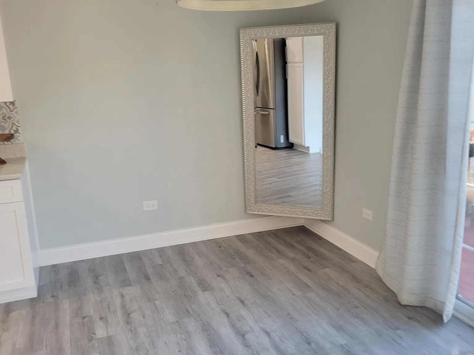 3 bed, 1.5 bath, 1267 sqft, $2,800 — Photo 3