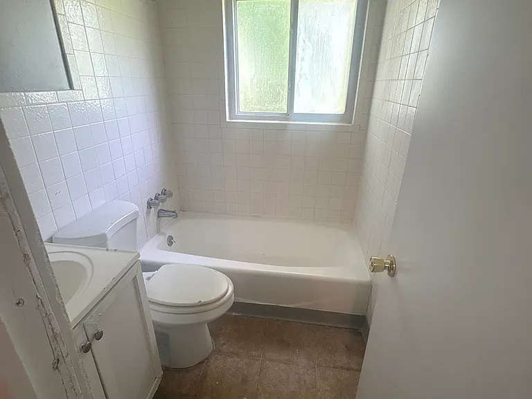 142 Saint Barbara Ln — Photo 10