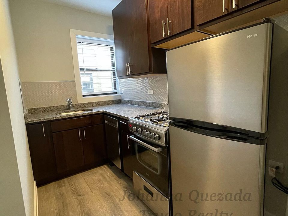 1st image of 429-103 W Belden Ave #427-108