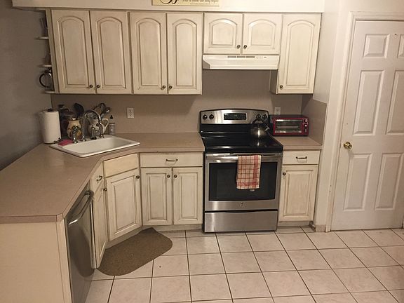2nd image of 147 New York Ave