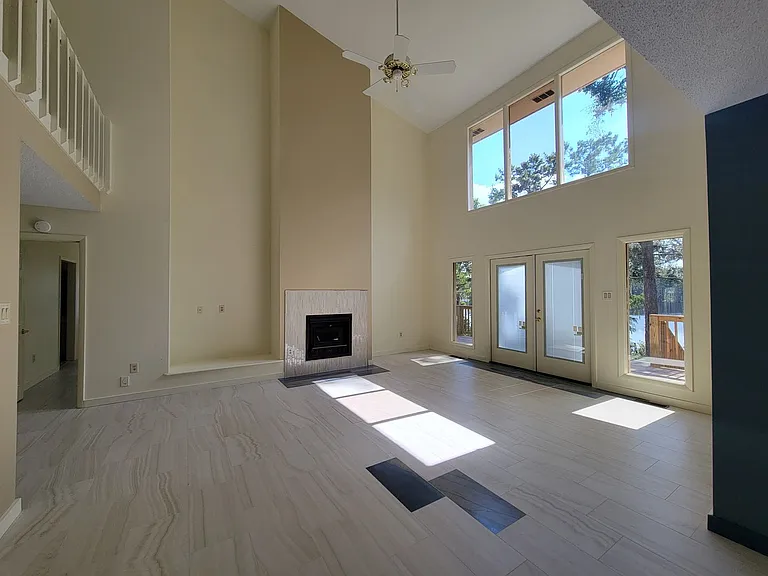 5081 Cypress Lake Dr — Photo 5