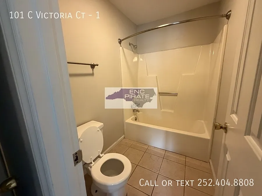 2 bed, $1,200 — Photo 3
