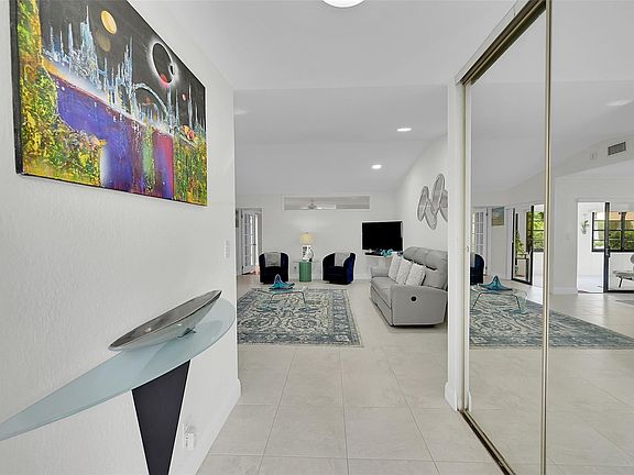 3rd image of 4489 Cordia Circle