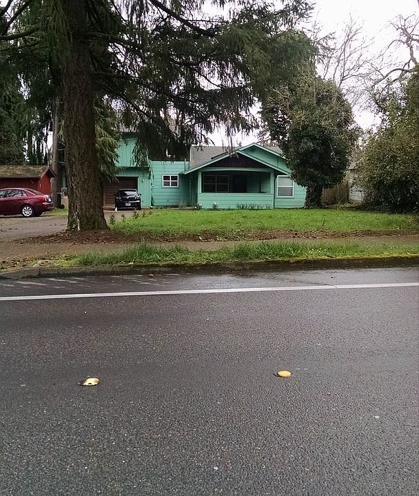 2nd image of 3250 NW Grant Ave