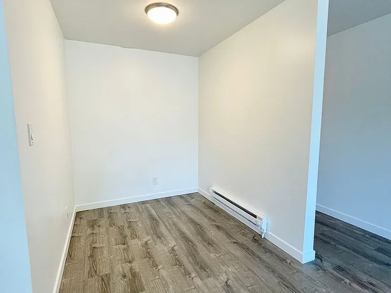 Village Vista Apartments — Photo 35