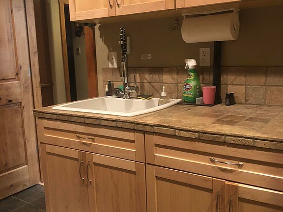 3rd image of 1040 S Longhorn Dr
