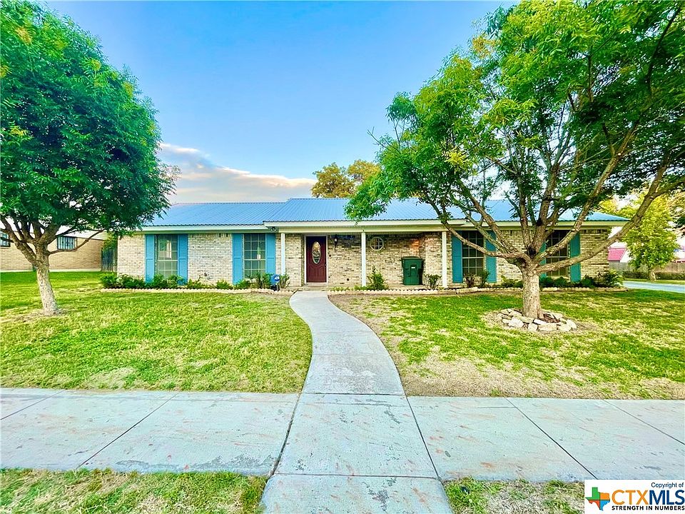 1st image of 2206 Imperial Dr