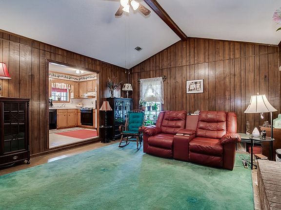5th image of 3026 Silverwood Dr