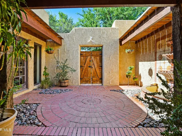 324 Kingswood Dr, El Paso, TX 79932