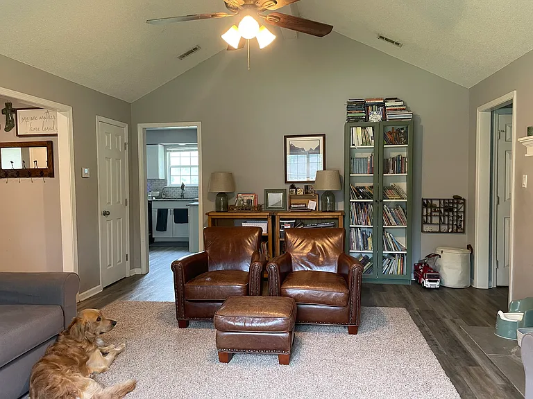 3816 Honeysuckle Dr — Photo 24