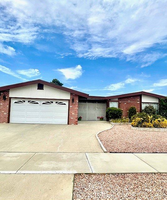 1st image of 1273 Basswood Way