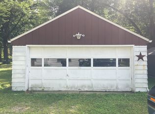 2136 Lake Rd, Akron, OH 44312