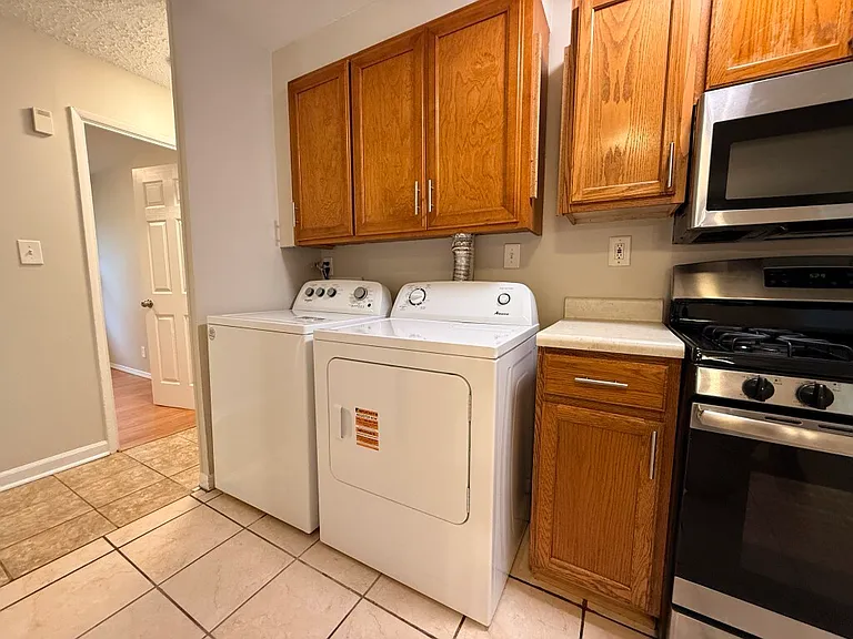 1004 Oakland Dr #1 — Photo 12