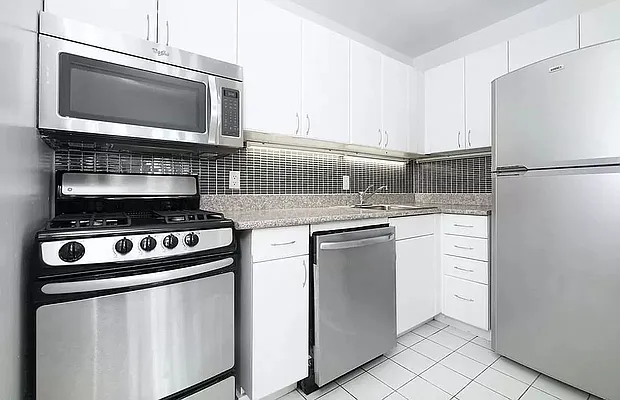 Rented by REAL New York | media 11