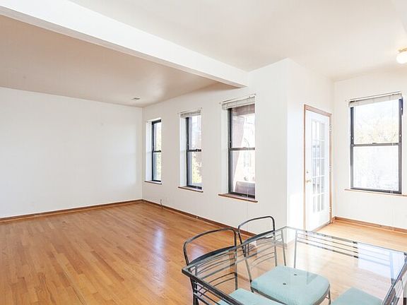 2nd image of 1022 N Oakley Blvd #3OP