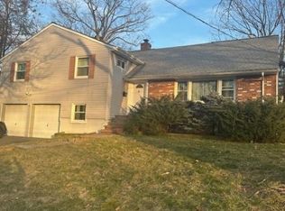 12 Devonshire Ter, West Orange, NJ 07052