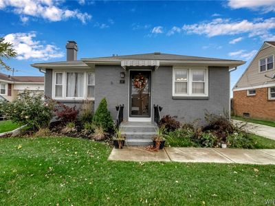 11 Betty Lou Ln, Cheektowaga, NY, 14225