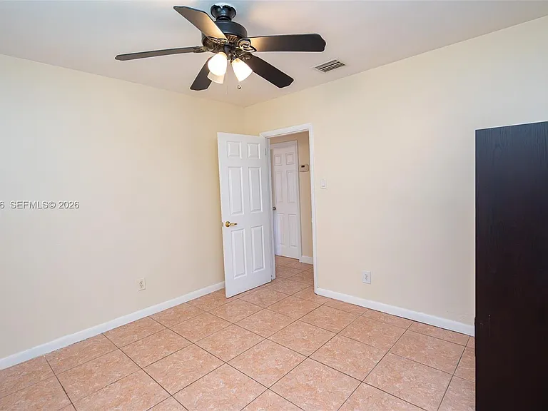 5613 Pierce St #2 — Photo 14