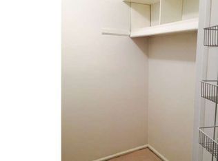 14 Madison Ct, Mount Laurel, NJ 08054