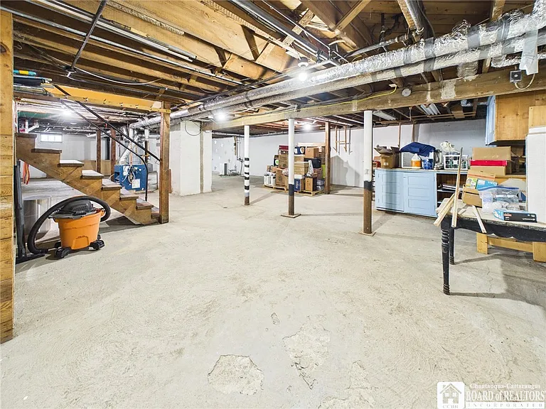 422 York St — Photo 31