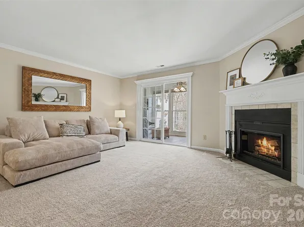 8217 Pineville Matthews Rd APT H, Charlotte, NC 28226