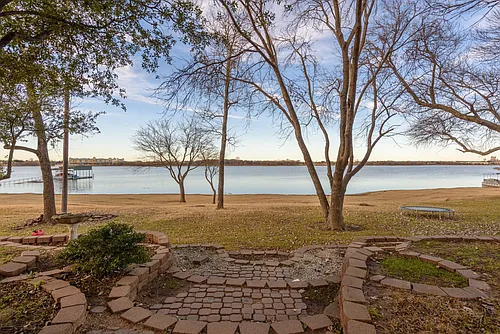 12345 Redbud Ln Photo 1