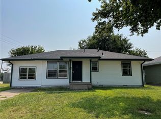 1421 Laverne Ave, Shawnee, OK 74801