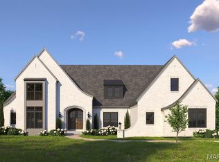 1741 Pine Hill Dr, Saint Louis, MO 63131