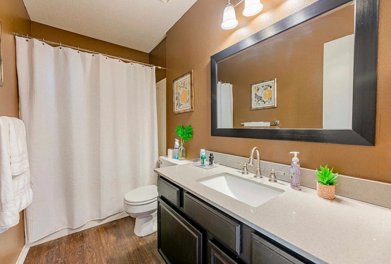 2 bed, 1082 sqft, $1,450 — Photo 2