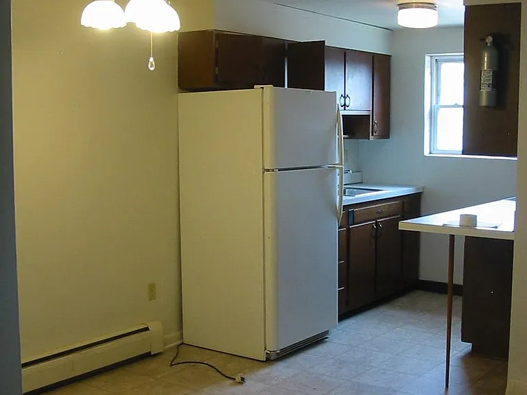 334 Main St #B4 — Photo 7