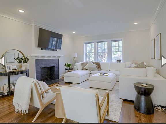 3rd image of 3817 Dewey Ave APT 1