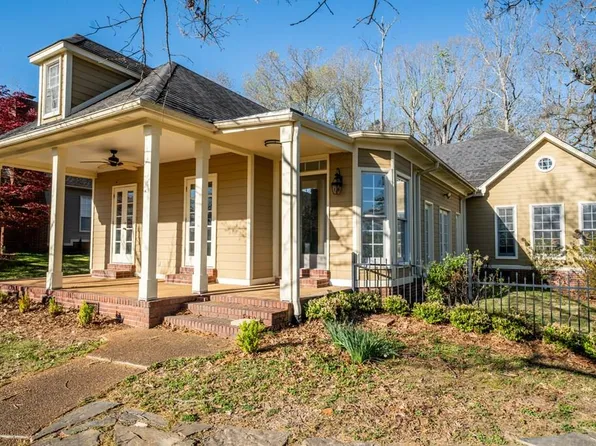 617 Piedmont Dr, Oxford, MS 38655