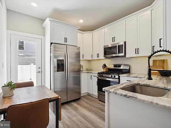 4th image of 2523 E Gordon St