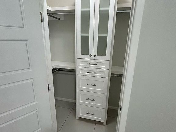 Unit Photo