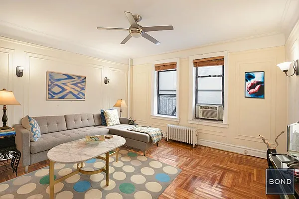 Sold by Bond New York | media 9