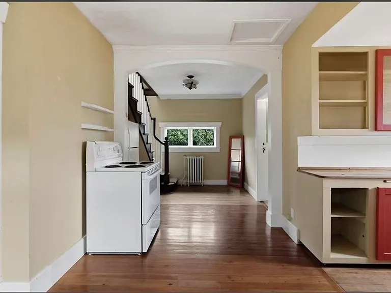 2300 Rindall Ave — Photo 3