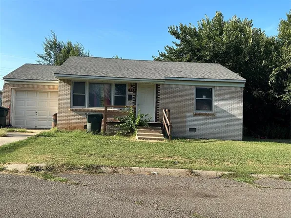 511 E Grumman Dr, Midwest City, OK 73110