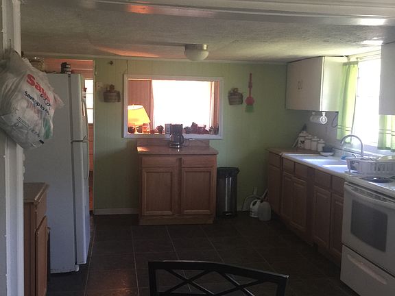 2nd image of 9215 S Highway 259