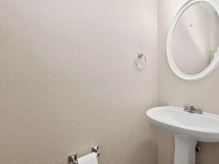 17611 Haywood Oaks Dr — Photo 11