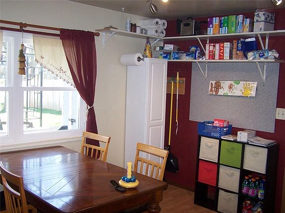 5th image of 1403 Pierce Dr
