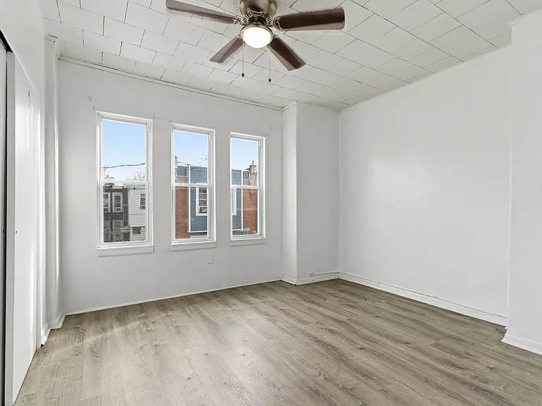 4120 N Darien St — Photo 18