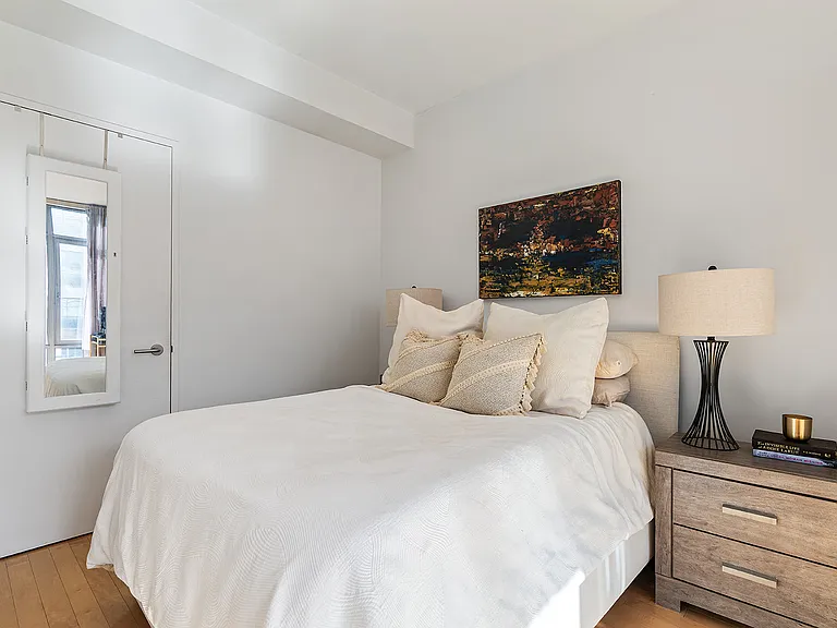 1 Northside Piers #4F — Photo 3