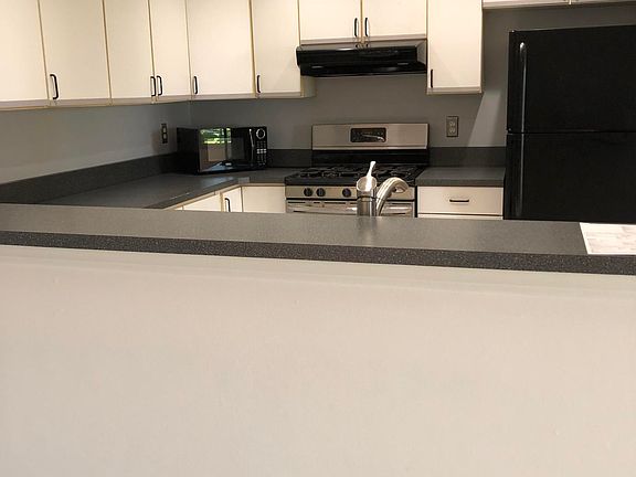 5th image of 222 Waters Edge Dr #222