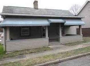 209 Poolside Dr, Mannington, WV 26582