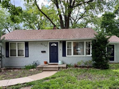 8530 Grandview Ln, Overland Park, KS, 66212