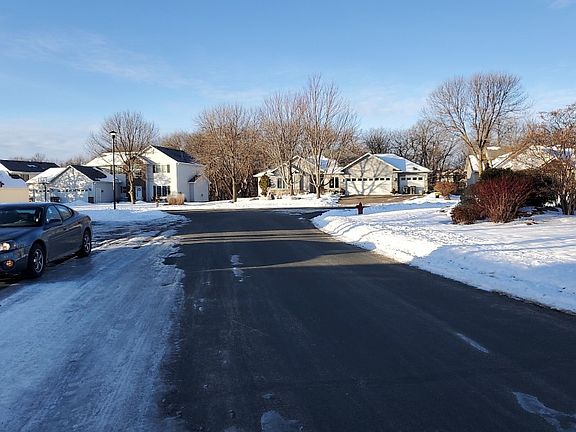 5th image of 996 Bavaria Hills Ln