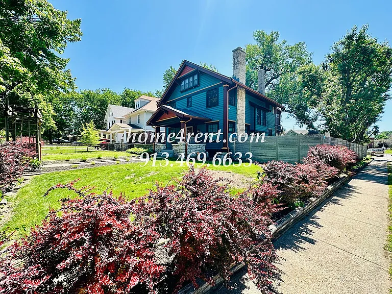 641 W 39th Ter — Photo 61