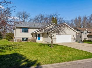 513 4th St SW, Saint Michael, MN 55376