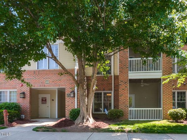 412 Waterford Lake Dr, Cary, NC 27519